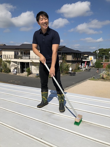 RSKショールームの屋根掃除！