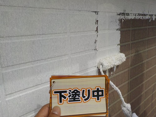 下塗り中