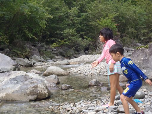 川遊び
