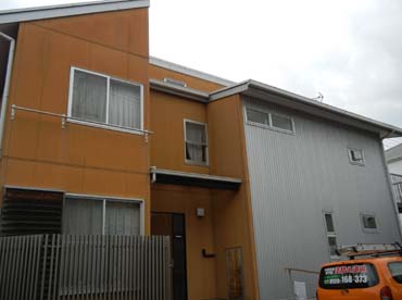 外壁塗装工事の施工前の写真