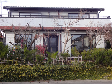 外壁塗装工事の施工前の写真