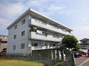 外壁塗装工事の施工前の写真
